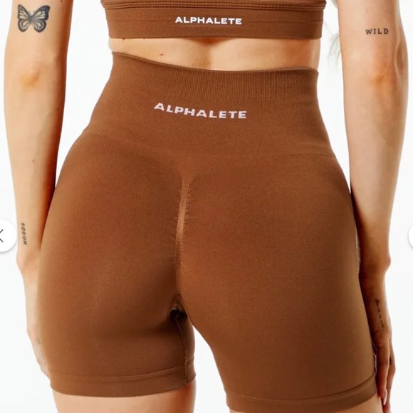 Alphalete Pants - ALPHALETE Amplify Shorts [SIZE S] in Butterscotch